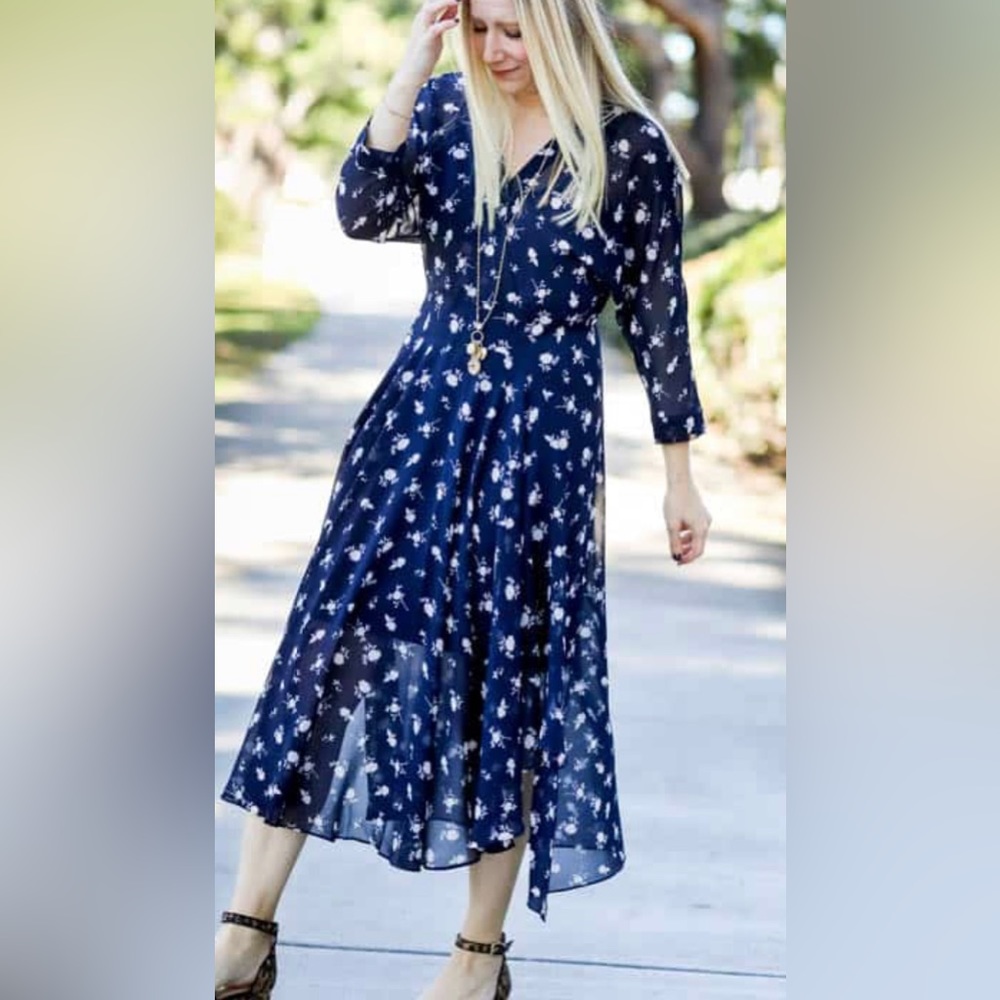 Cabi midi dress navy sheer pemberley print floral long sleeve size 4